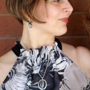 Meet your Posher, Ela